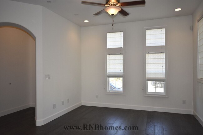 Building Photo - 1096 Provence Village Dr