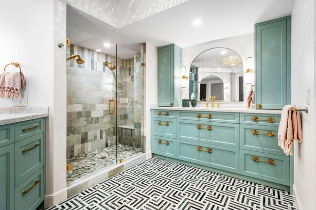 Building Photo - 3700 S Ocean Blvd