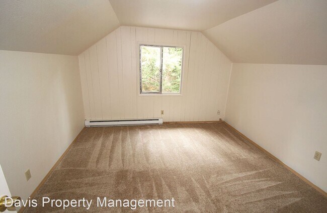 Building Photo - 5 br, 2 bath House - 10425 NE 124th ST