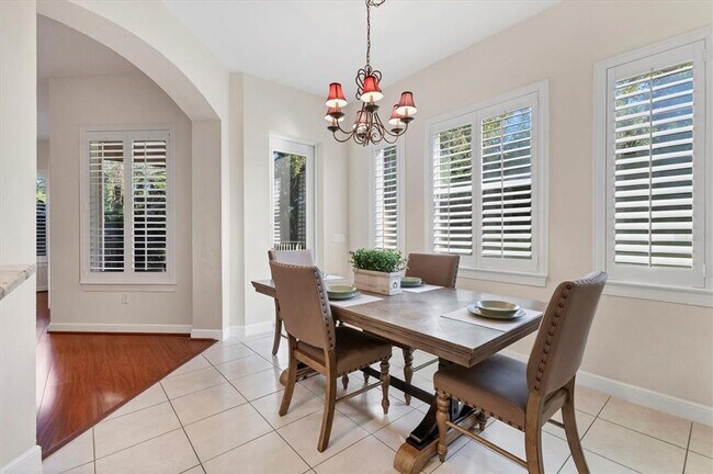 Building Photo - 5425 46th Ct W