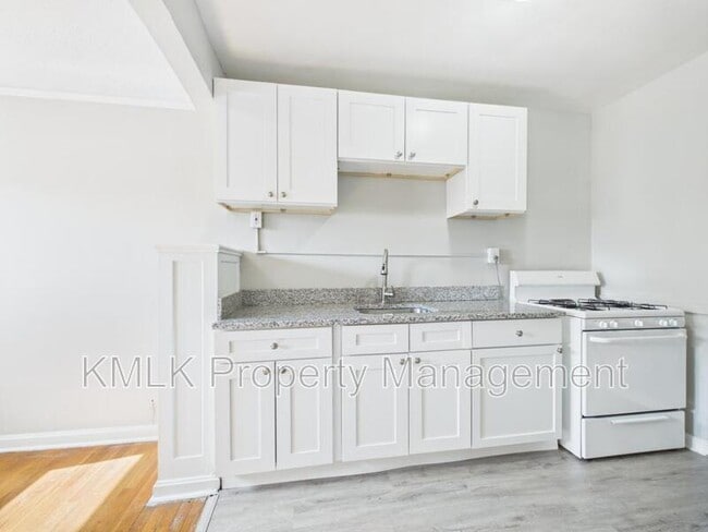 Building Photo - 1346 Kenilworth Ave