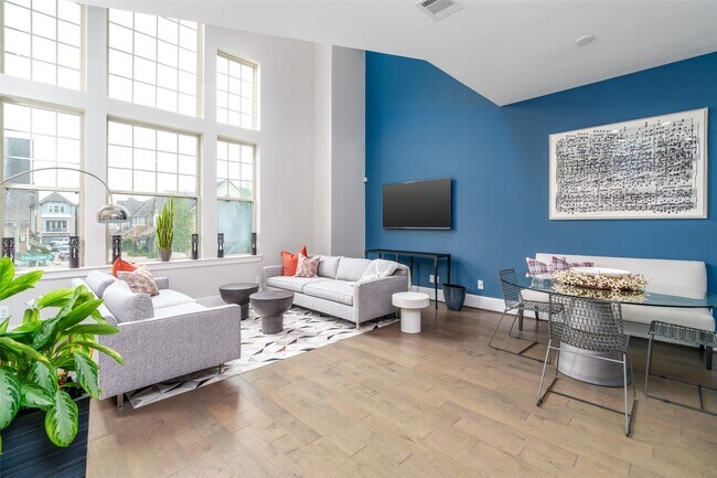 Building Photo - 1303 Edwinstowe Trl