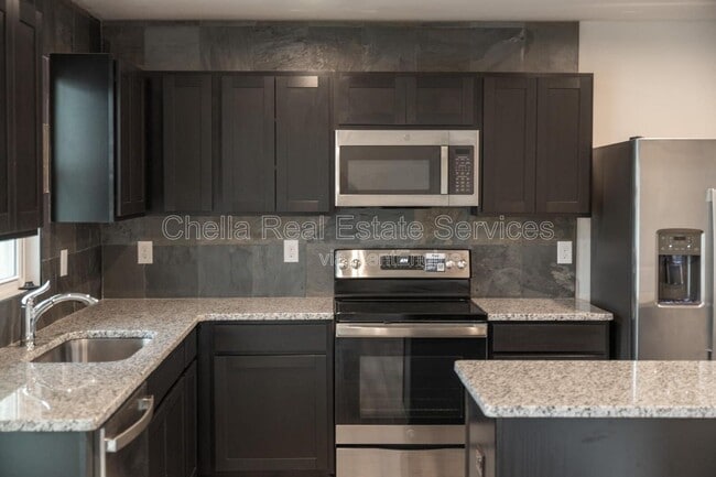 Building Photo - 2935 Winterberry Dr