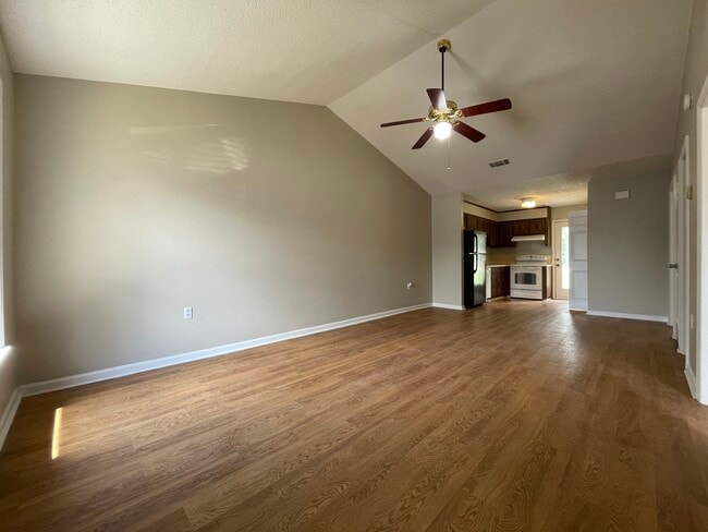 Building Photo - 100 Lanier Dr