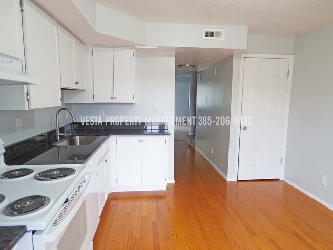 Building Photo - 1181 W 1600 N
