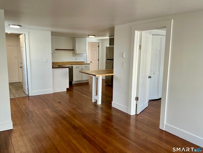 Building Photo - 74 Liberty St