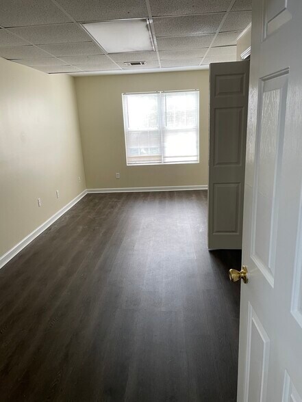 Bonus Bedroom - 1716 Graywood Dr SE