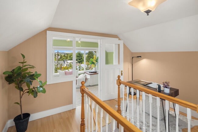 Building Photo - 806 N 59th St