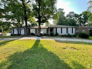 Building Photo - Irmo