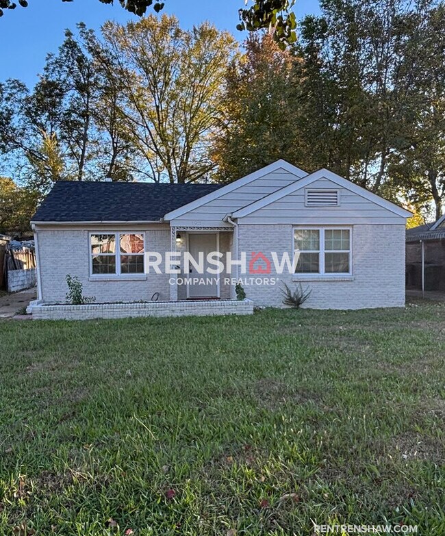 Building Photo - 1911 Quinn Ave