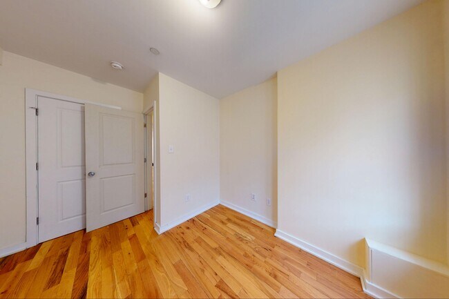 Building Photo - 1526 N Carlisle St