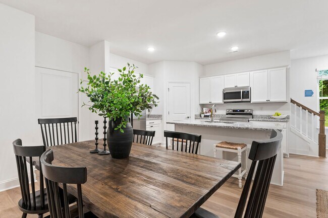 Building Photo - 3bd Marigold at Chapman Trace