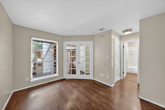 Building Photo - 4107 Medical Dr