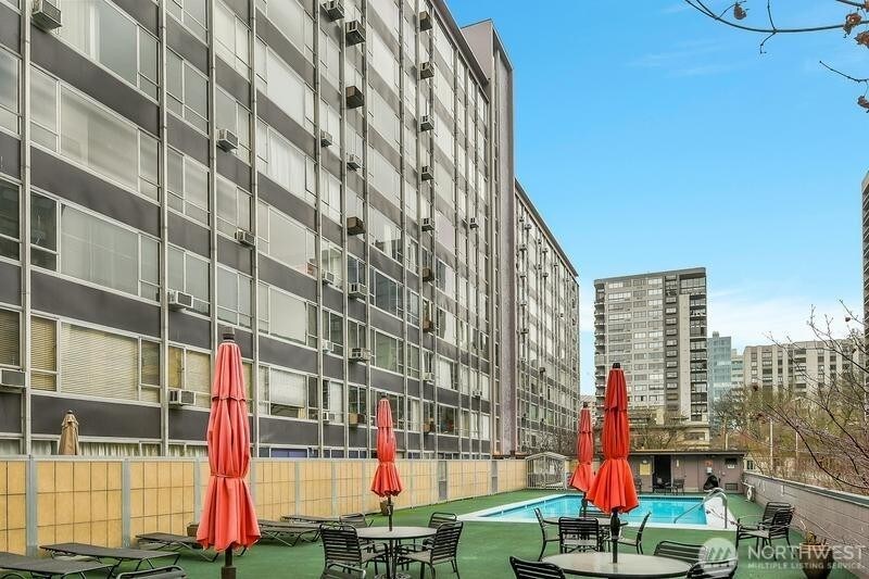 Building Photo - 1221 Minor Ave