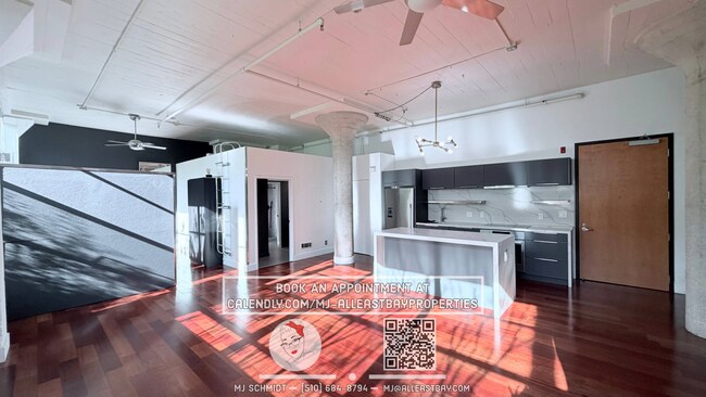 Building Photo - Sunny loft with in unit gym, heated floors in bathroom, contemporary kitchen, and includes water/...