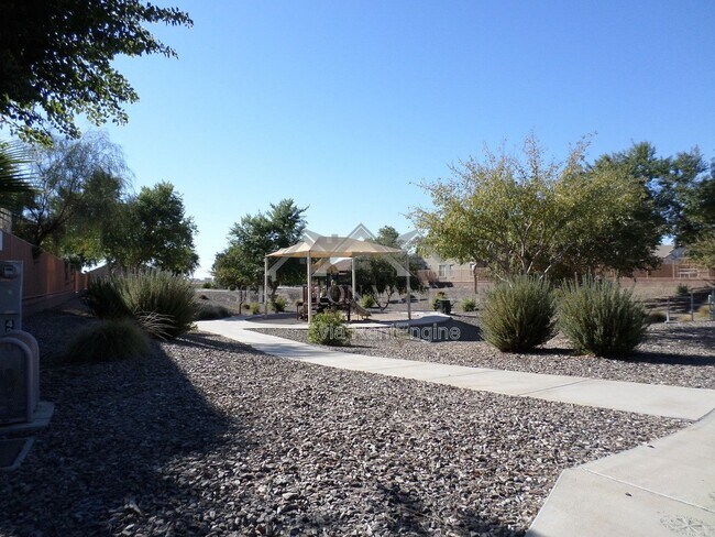 Building Photo - 4445 E Amarillo Dr