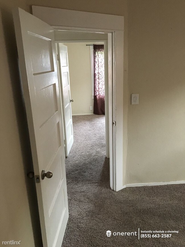 Building Photo - 4765 34th St