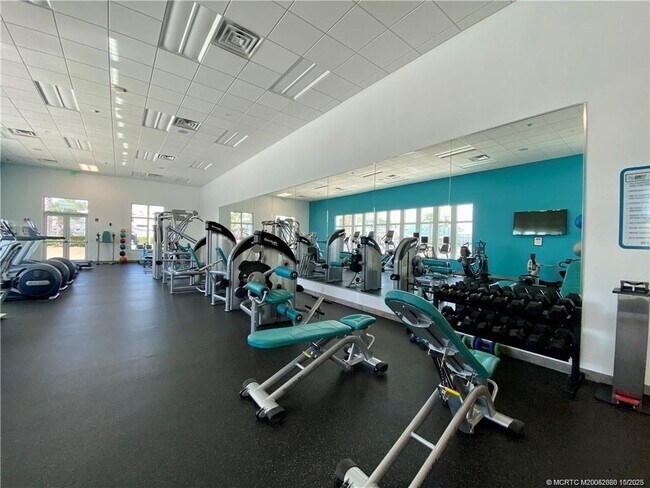 Building Photo - 219 NE Sunrise Terrace