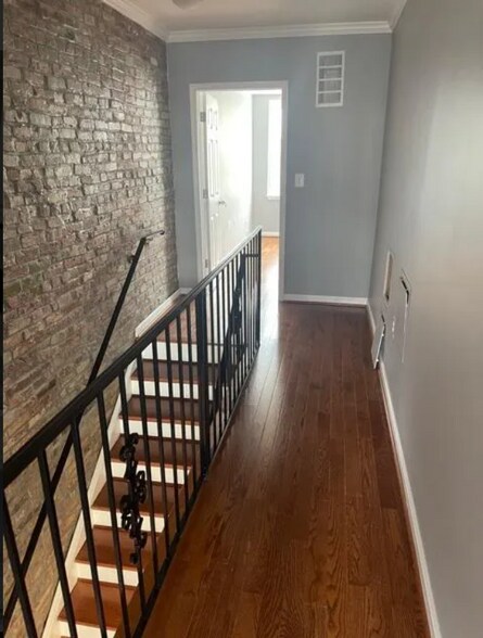 Building Photo - 1608 N Milton Ave