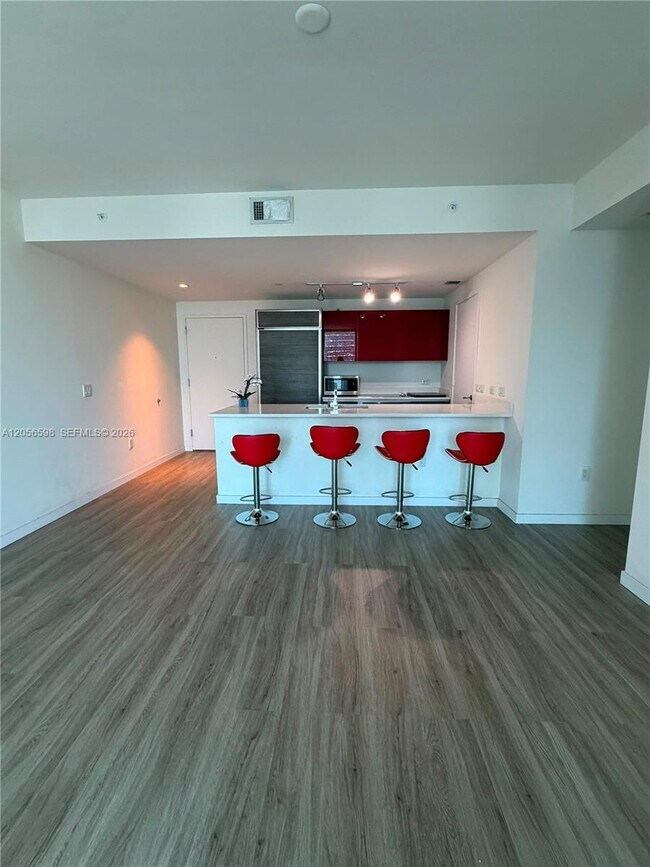 Building Photo - 1100 S Miami Ave