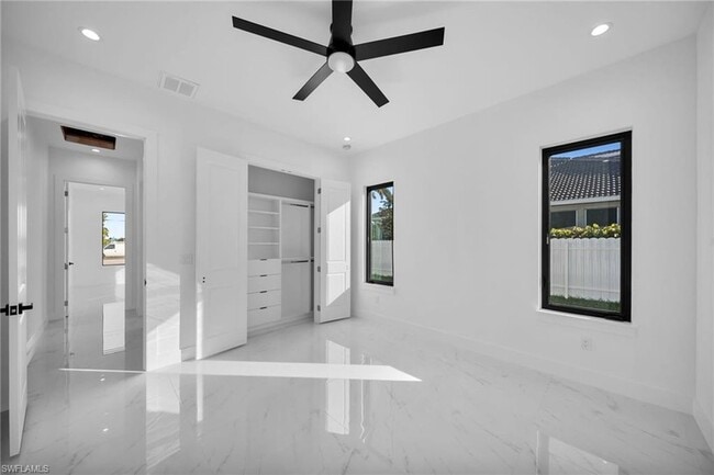 Building Photo - 4016 Chiquita Blvd S
