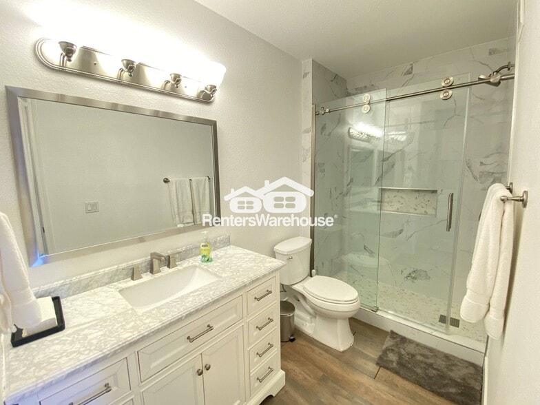 Building Photo - 4925 E Desert Cove Ave