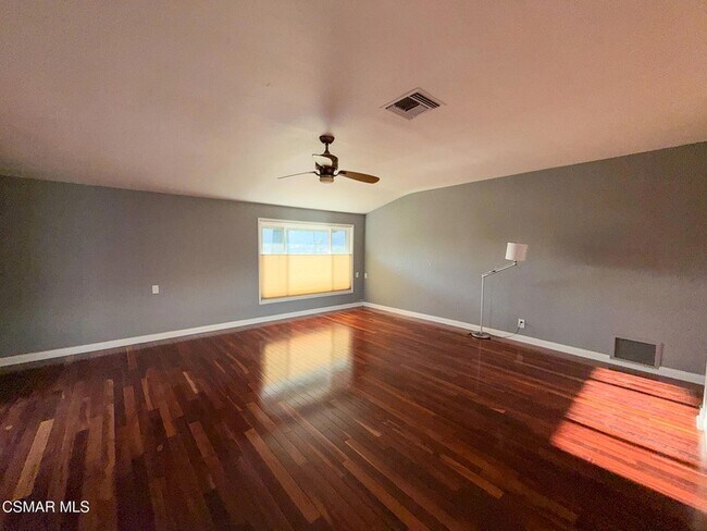 Building Photo - 8625 Delmonico Ave