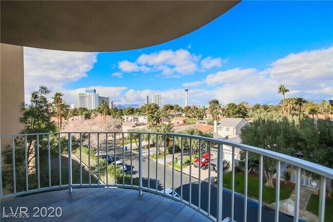 Building Photo - 3111 Bel Air Dr