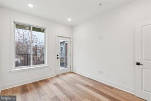 Building Photo - 601 N 34th St
