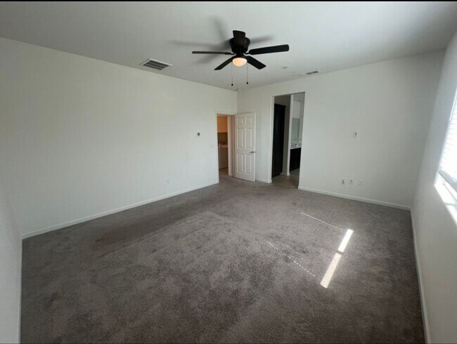 Building Photo - 2038 S Palm St