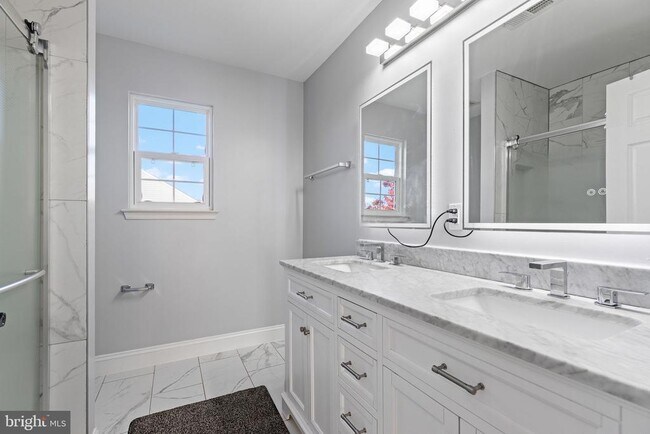 Building Photo - 36 Fletcher Dr