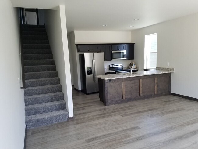 Building Photo - 1504 Butler Creek Ave