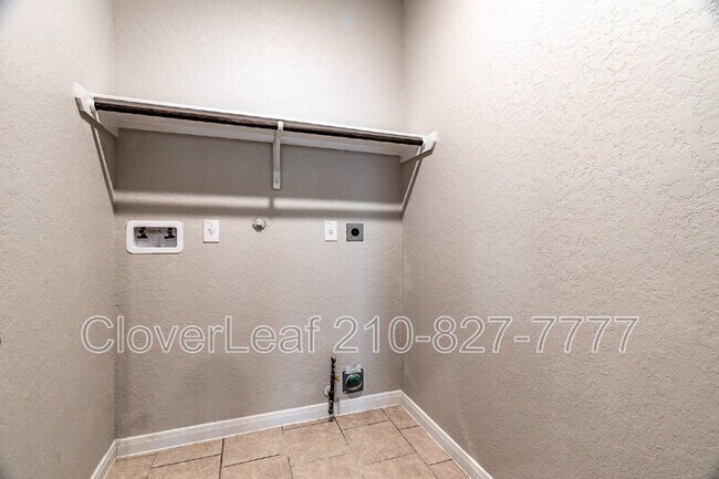 Building Photo - 12425 Belfort Point