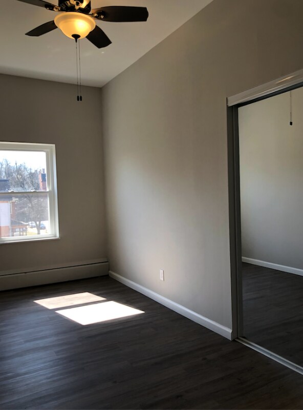 Building Photo - 2232 St James Ave