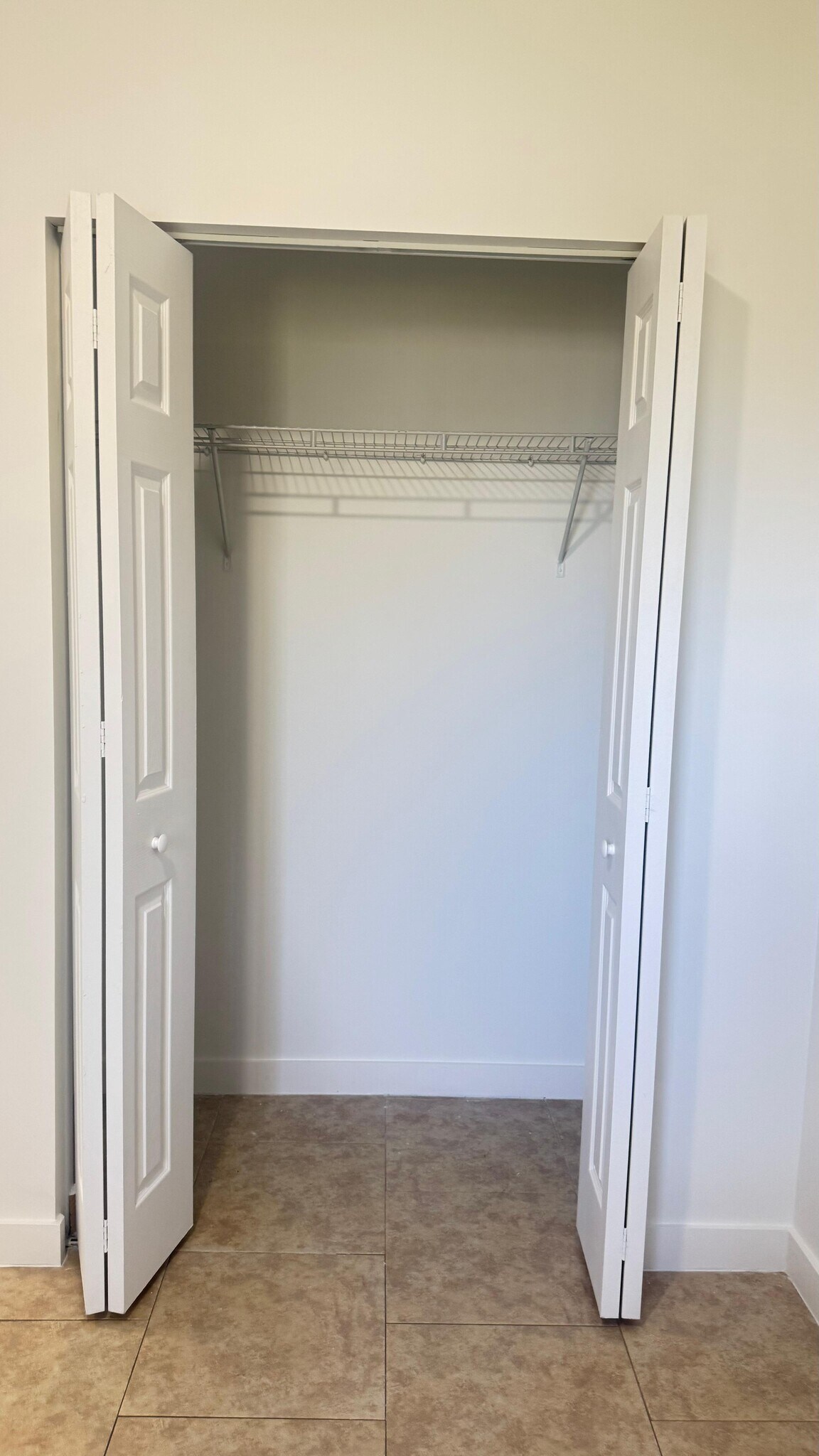 Building Photo - 7845 W 5th Ct