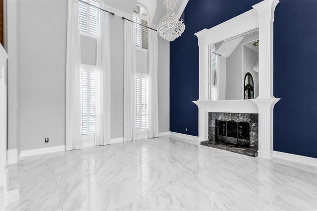 Building Photo - 4404 Hollow Oak Dr