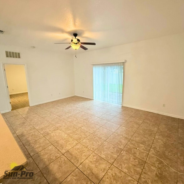 Building Photo - 1932 Cove Point Rd