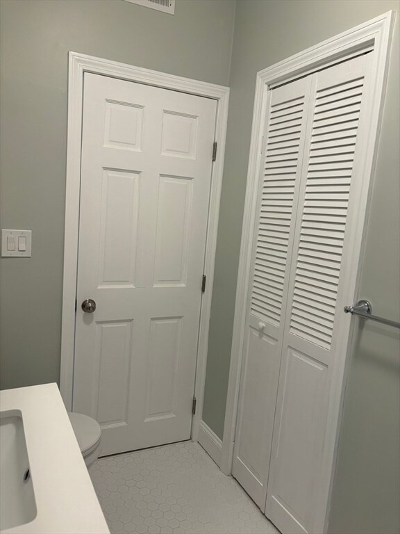 Building Photo - 63 Callender St