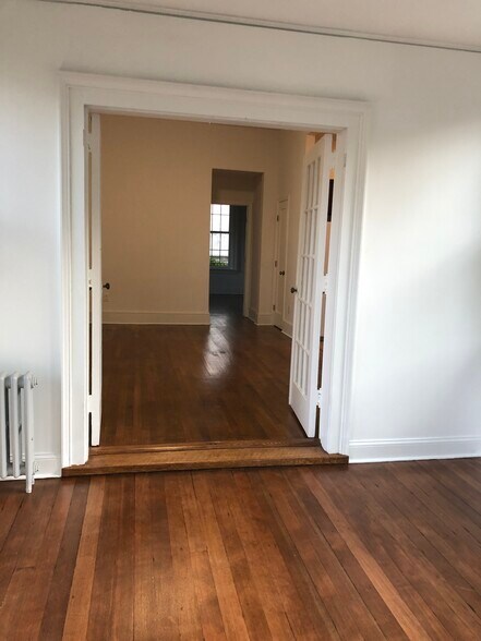 Building Photo - 361 Belleville Ave