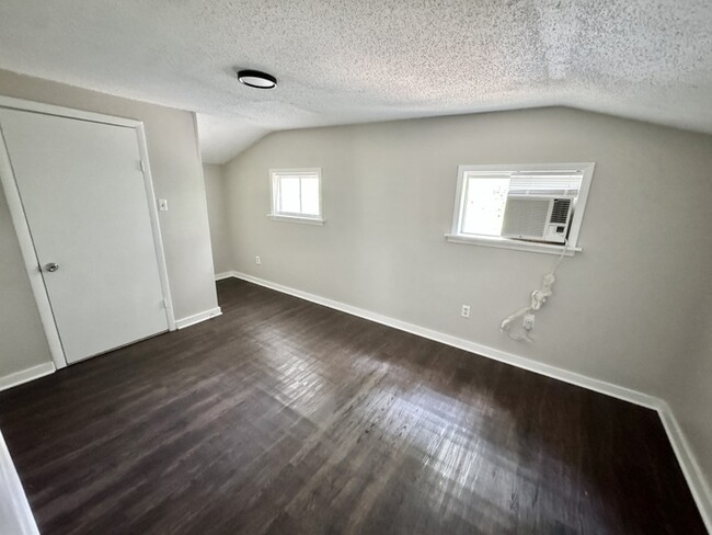 Building Photo - 1413 Ferguson Rd