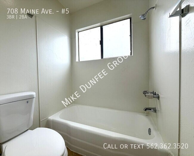Building Photo - 708 Maine Ave