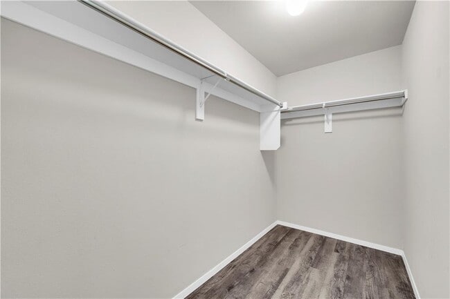 Building Photo - 1731 Hermitage Dr