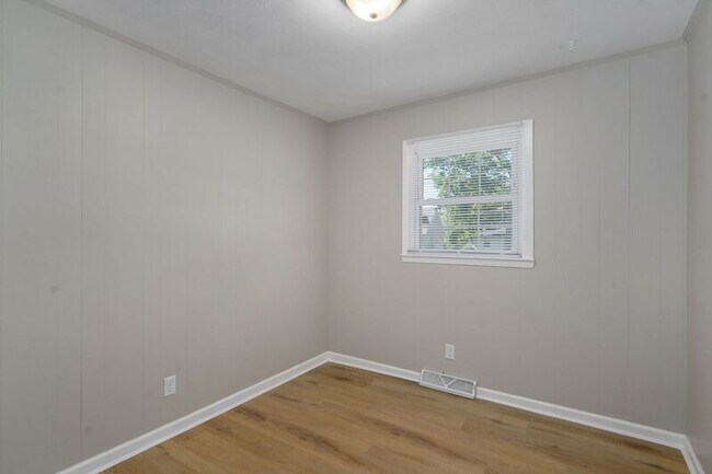 Building Photo - 3318 W Dorber Dr
