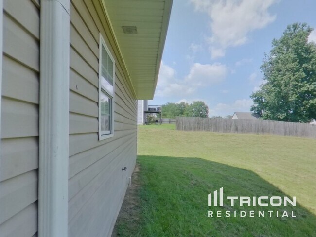 Building Photo - 731 Tullamore Way