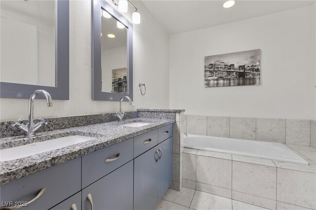 Building Photo - 4575 Dean Martin Dr