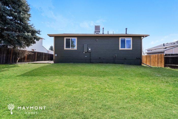 Building Photo - 19617 E Bails Pl