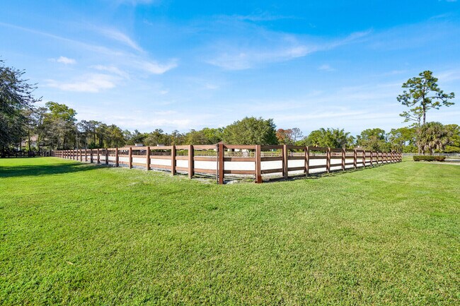 Building Photo - 11231 Ira Ln