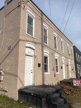 Building Photo - 916 Washington Ave