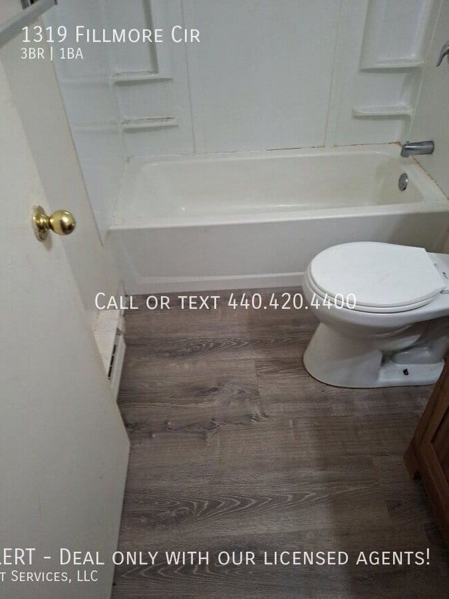 Building Photo - 1319 Fillmore Cir