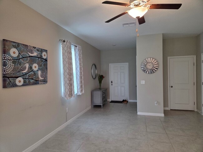 Building Photo - 9705 Pembrooke Pines Dr